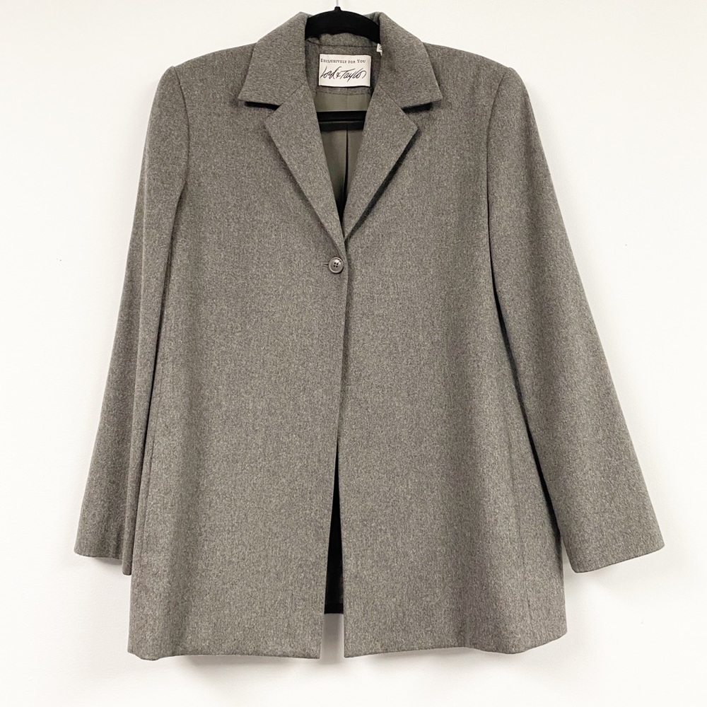 Lord Taylor Cashmere Blend Gray Blazer